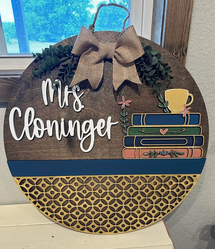 09/11/25 - 3D TEACHER DoorHangers - 6PM