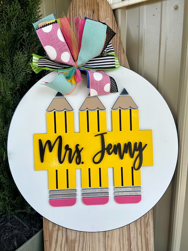 09/11/25 - 3D TEACHER DoorHangers - 6PM