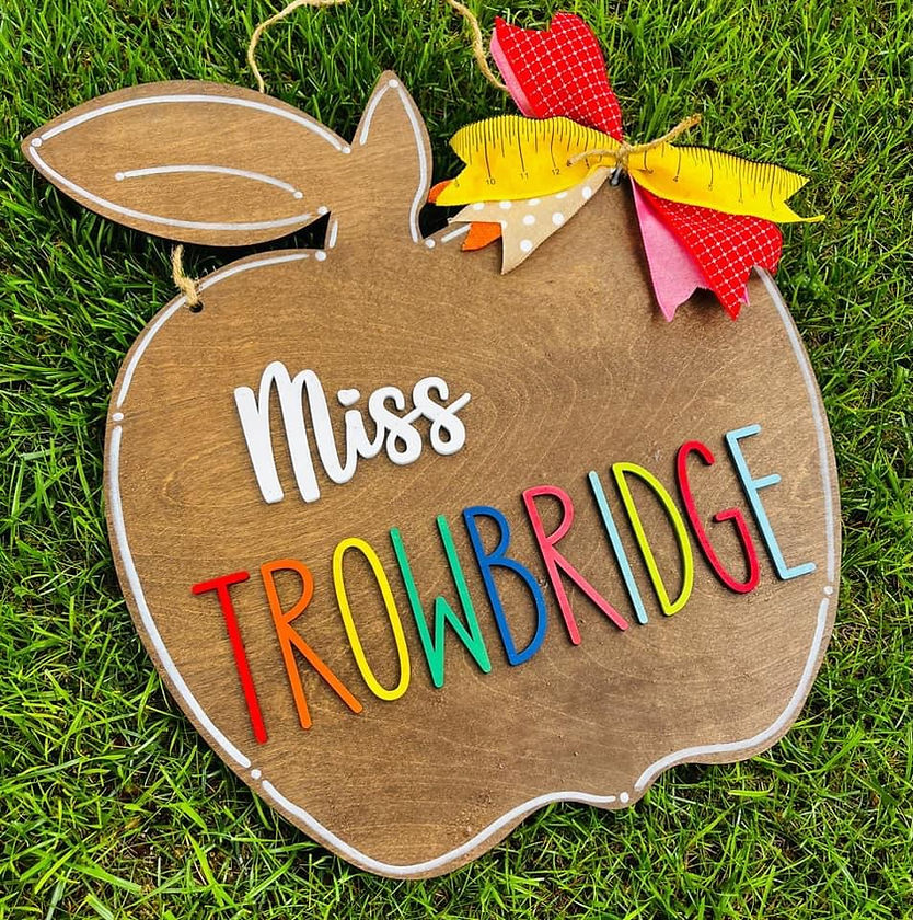 09/11/25 - 3D TEACHER DoorHangers - 6PM