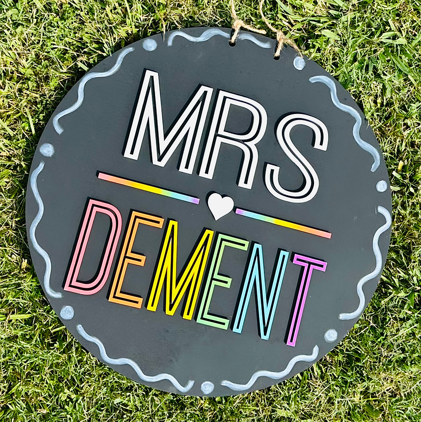 09/11/25 - 3D TEACHER DoorHangers - 6PM
