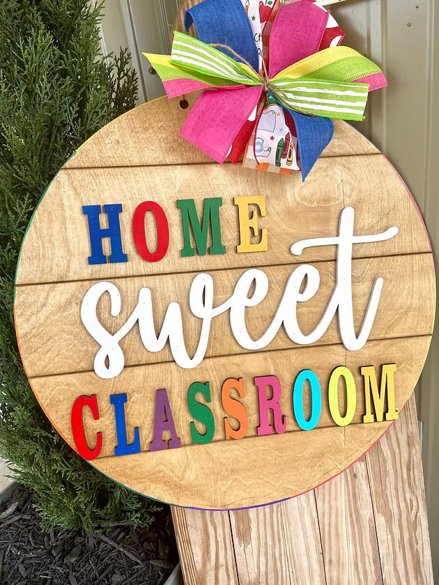 09/11/25 - 3D TEACHER DoorHangers - 6PM