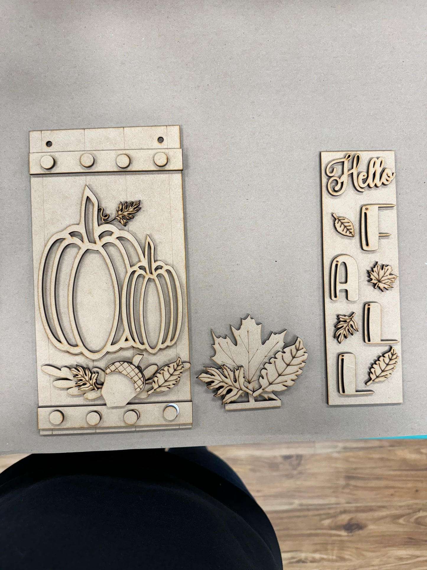 Falling Leaves Sign Post Interchangeable KIT