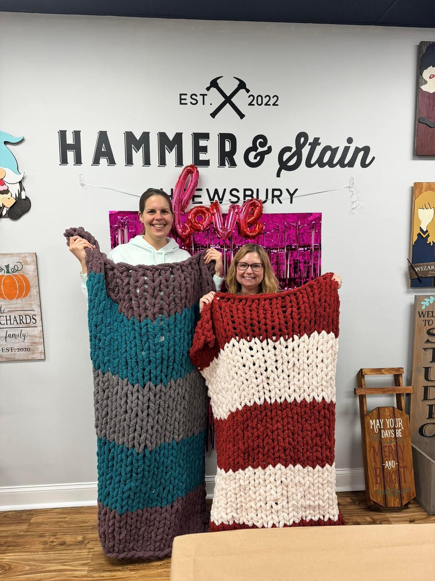 01/10/25 - Cozy Knit Blankets - 6PM